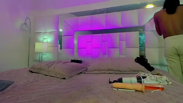 naomy  xx online show from 19, 3, 2025