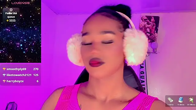 naomy  xx online show from 14, 12, 2025