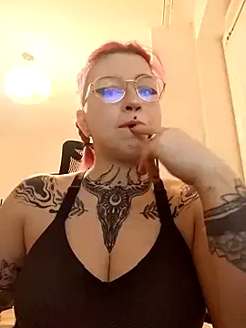 divine eve online show from 28, 2, 2025