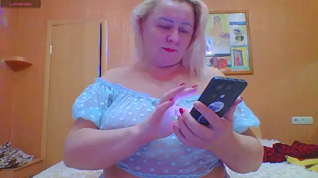 mira robinsonnn online show from 15, 11, 2025