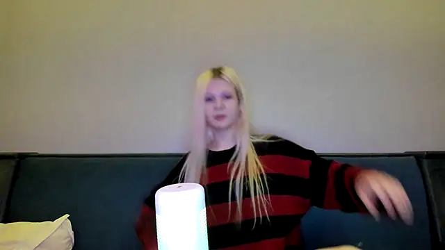 Snapshot of sashakiss99 chatting on 2, 1, 2025 sashakiss99 online show from 2, 1, 2025