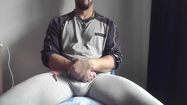 Snapshot of fl3xxx1 chatting on 15, 2, 2025 fl3xxx1 online show from 15, 2, 2025