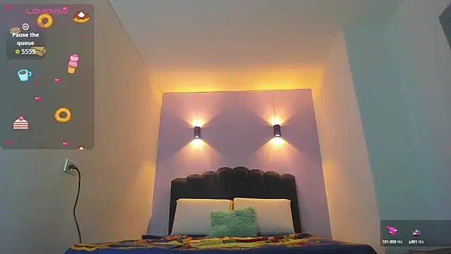 Sofia Clauss  online show from 15, 9, 2025