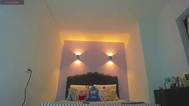 Sofia Clauss  online show from 11, 3, 2026