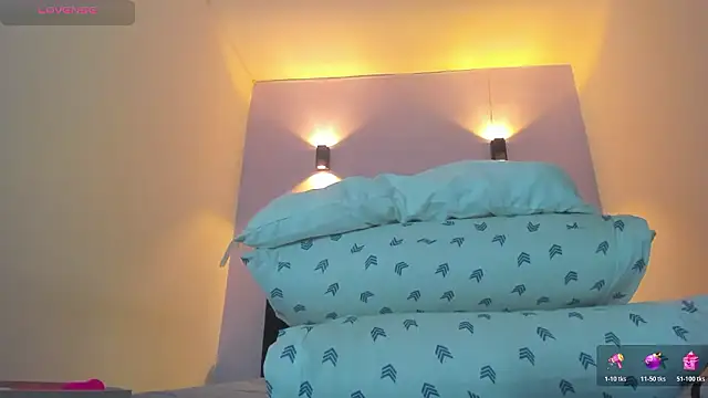 Sofia Clauss  online show from 16, 3, 2026