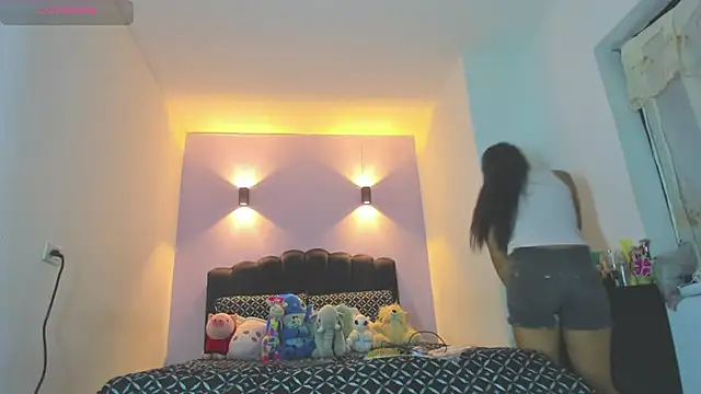 Sofia Clauss  online show from 15, 5, 2026