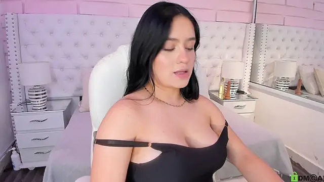 Yaaky  online show from 7, 2, 2025