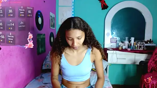 Snapshot of sensitive_brunette chatting on 30, 10, 2025 sensitive brunette online show from 30, 10, 2025