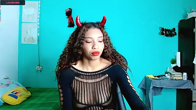 Snapshot of sensitive_brunette chatting on 13, 1, 2026 sensitive brunette online show from 13, 1, 2026