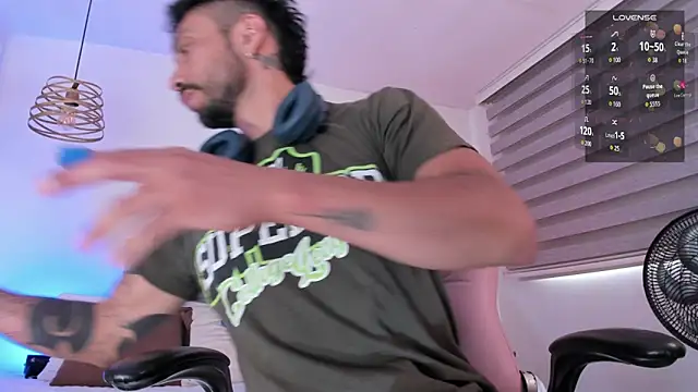 Tom cooper  online show from 2, 10, 2025