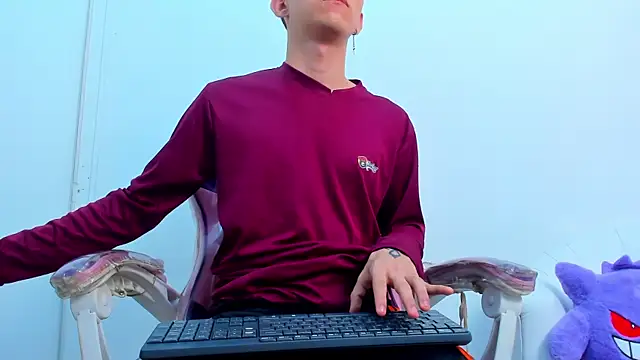 Snapshot of JeanRam18 chatting on 19, 12, 2025 JeanRam18 online show from 19, 12, 2025