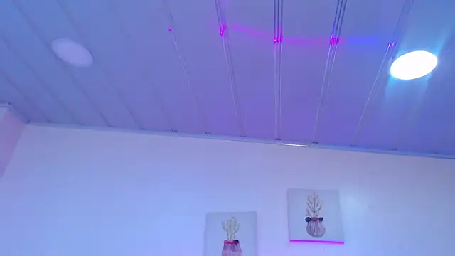 candy lux  online show from 29, 4, 2026