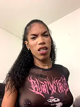 Snapshot of turabbitxx chatting on 25, 10, 2025 turabbitxx online show from 25, 10, 2025