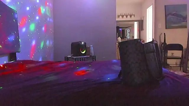 yiauana online show from 22, 2, 2026