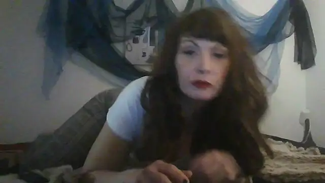 Snapshot of HeyyImHarlowe chatting on 15, 2, 2025 HeyyImHarlowe online show from 15, 2, 2025