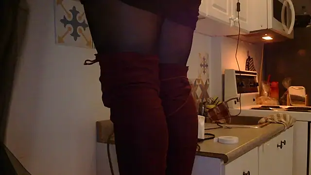 Snapshot of HeyyImHarlowe chatting on 2, 3, 2025 HeyyImHarlowe online show from 2, 3, 2025