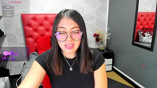MiaWils  online show from 13, 3, 2025