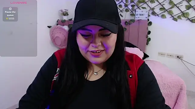 Snapshot of moon_sunflower chatting on 12, 11, 2025 moon sunflower online show from 12, 11, 2025