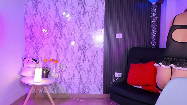 chloe blue online show from 1, 2, 2025