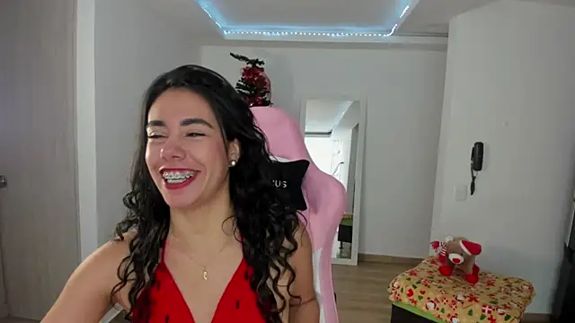 Snapshot of susana_monroy chatting on 25, 12, 2024 susana monroy online show from 25, 12, 2024