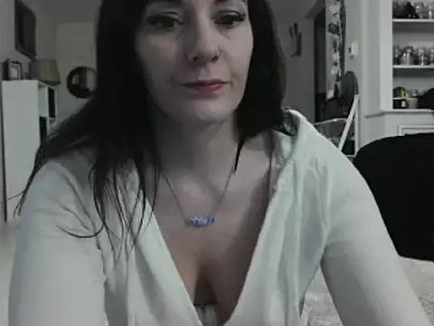 Snapshot of CrystalLakeXO chatting on 24, 1, 2025 CrystalLakeXO online show from 24, 1, 2025