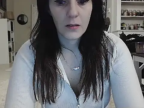 Snapshot of CrystalLakeXO chatting on 25, 1, 2025 CrystalLakeXO online show from 25, 1, 2025