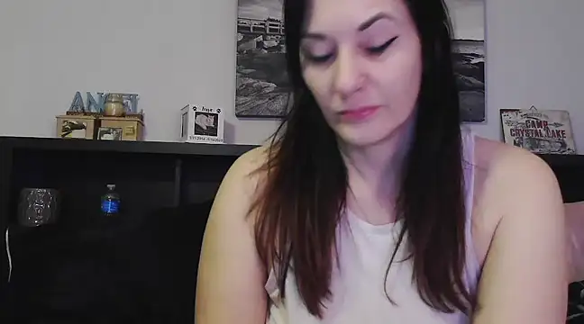 Snapshot of CrystalLakeXO chatting on 18, 2, 2025 CrystalLakeXO online show from 18, 2, 2025