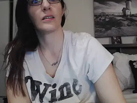 Snapshot of CrystalLakeXO chatting on 9, 3, 2025 CrystalLakeXO online show from 9, 3, 2025