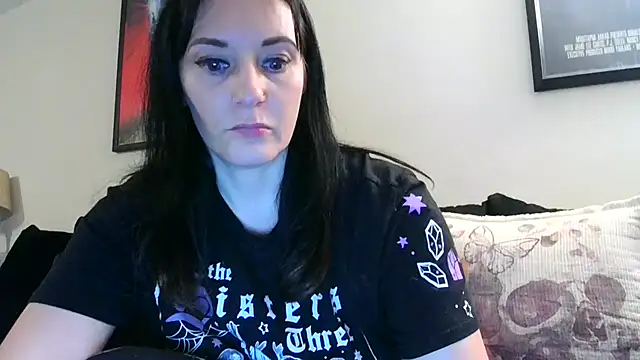 Snapshot of CrystalLakeXO chatting on 16, 9, 2025 CrystalLakeXO online show from 16, 9, 2025