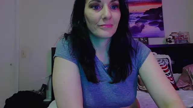 Snapshot of CrystalLakeXO chatting on 30, 11, 2025 CrystalLakeXO online show from 30, 11, 2025