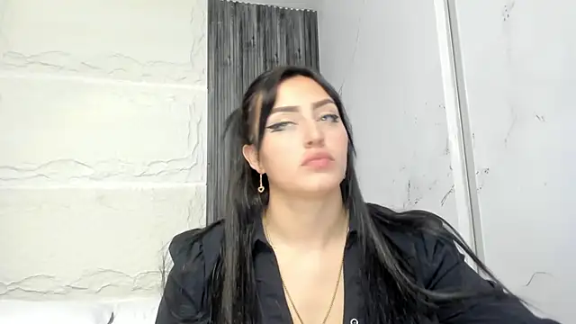 Snapshot of Lesly_sexy4u chatting on 18, 10, 2025 Lesly sexy4u online show from 18, 10, 2025