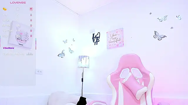 Snapshot of Alice_0120 chatting on 30, 10, 2025 Alice 0120 online show from 30, 10, 2025