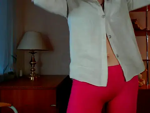 Snapshot of Tanya6547 chatting on 7, 11, 2025 Tanya6547 online show from 7, 11, 2025