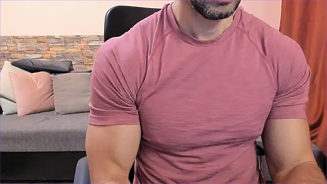 HotHunkTrainer online show from 30, 9, 2025