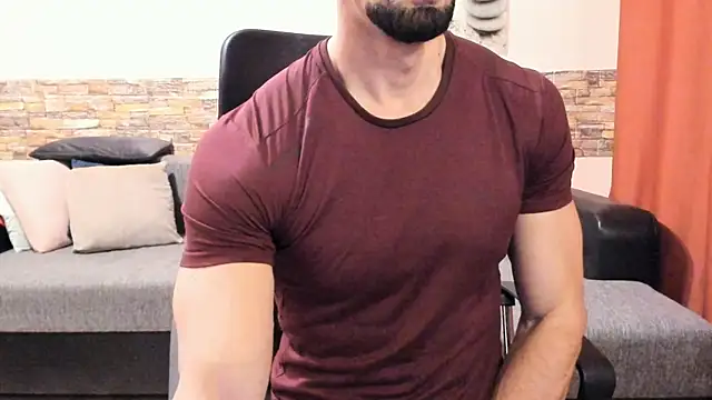 HotHunkTrainer online show from 2, 12, 2025