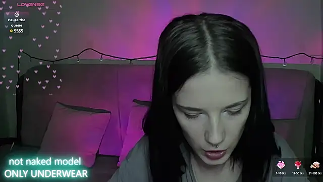 Snapshot of Miya_Dream_UKR chatting on 19, 12, 2024 Miya Dream UKR online show from 19, 12, 2024