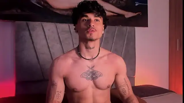 Snapshot of Thomas_Fit1 chatting on 29, 11, 2025 Thomas Fit1 online show from 29, 11, 2025