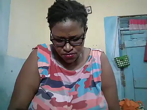 Snapshot of sexy_bigboobss chatting on 3, 3, 2026 sexy bigboobss online show from 3, 3, 2026