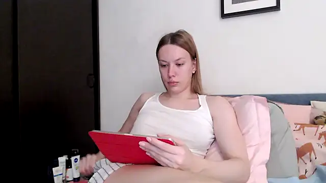 Scarlettford online show from 9, 11, 2025