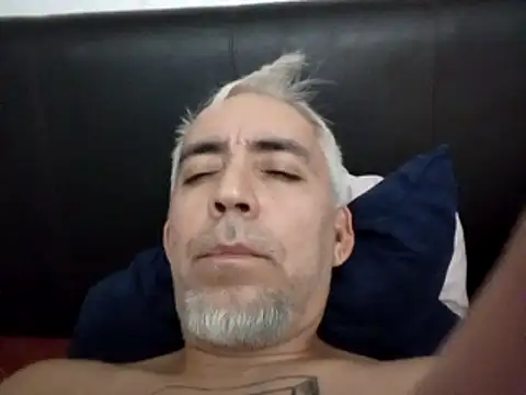 Xoc8  online show from 11, 11, 2025