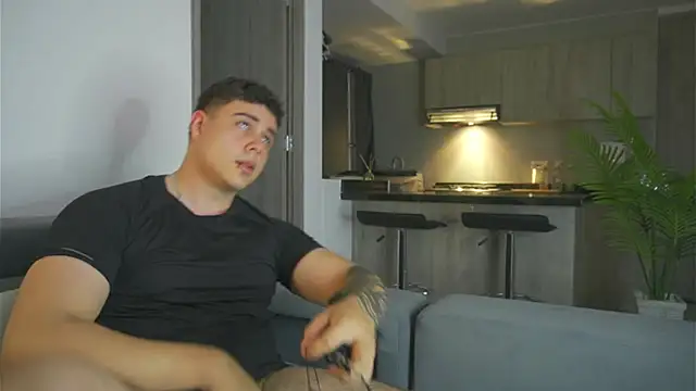 Snapshot of odin_blake chatting on 2, 2, 2025 odin blake online show from 2, 2, 2025