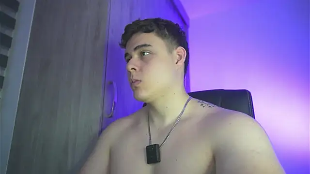 Snapshot of odin_blake chatting on 4, 3, 2025 odin blake online show from 4, 3, 2025