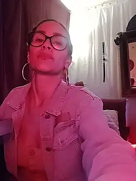 Snapshot of SelenaHouston chatting on 25, 2, 2026 SelenaHouston online show from 25, 2, 2026