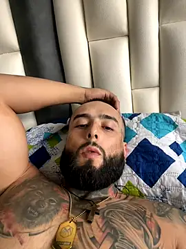 Snapshot of alito998 chatting on 16, 12, 2025 alito998 online show from 16, 12, 2025