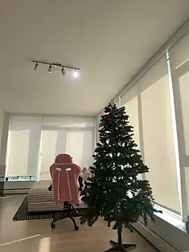 Snapshot of jAsMinE678 chatting on 6, 1, 2025 jAsMinE678 online show from 6, 1, 2025