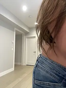 Snapshot of jAsMinE678 chatting on 8, 10, 2025 jAsMinE678 online show from 8, 10, 2025