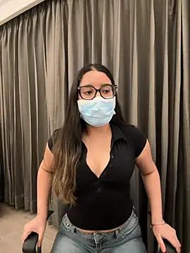 jAsMinE678 online show from 15, 5, 2026