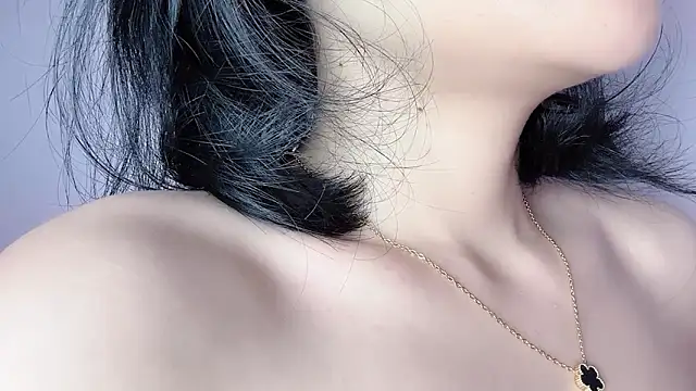 Snapshot of Baenee chatting on 15, 11, 2025 Baenee online show from 15, 11, 2025