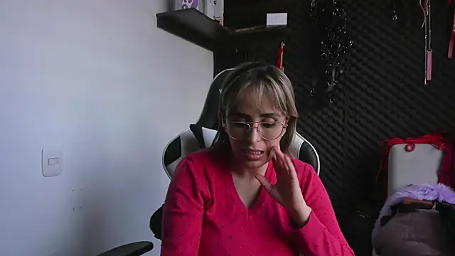 Snapshot of Sara_Mills06 chatting on 11, 12, 2024 Sara Mills06 online show from 11, 12, 2024