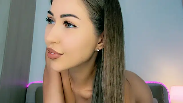 oh-my-mia online show from 5, 4, 2026